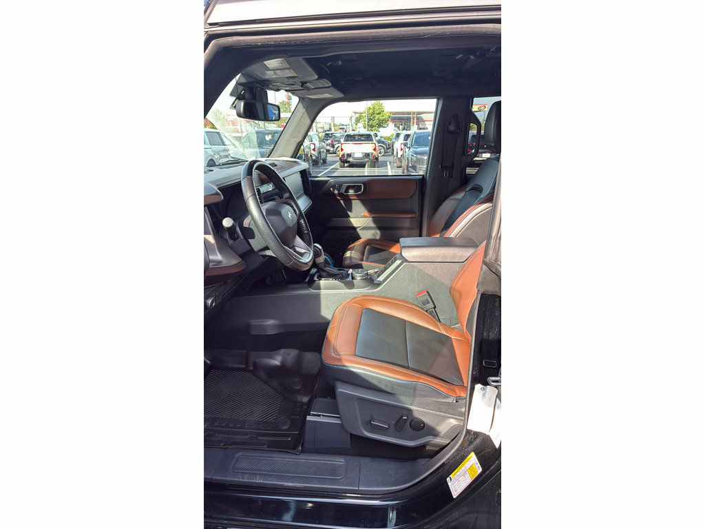 Used 2022 Ford Bronco Outer Banks AWD/4WD image 11