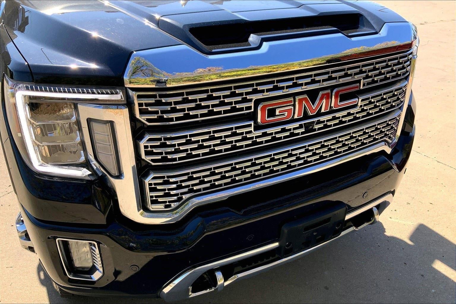 Used 2023 GMC Sierra 3500 Denali w/ Denali Ultimate Package image 27