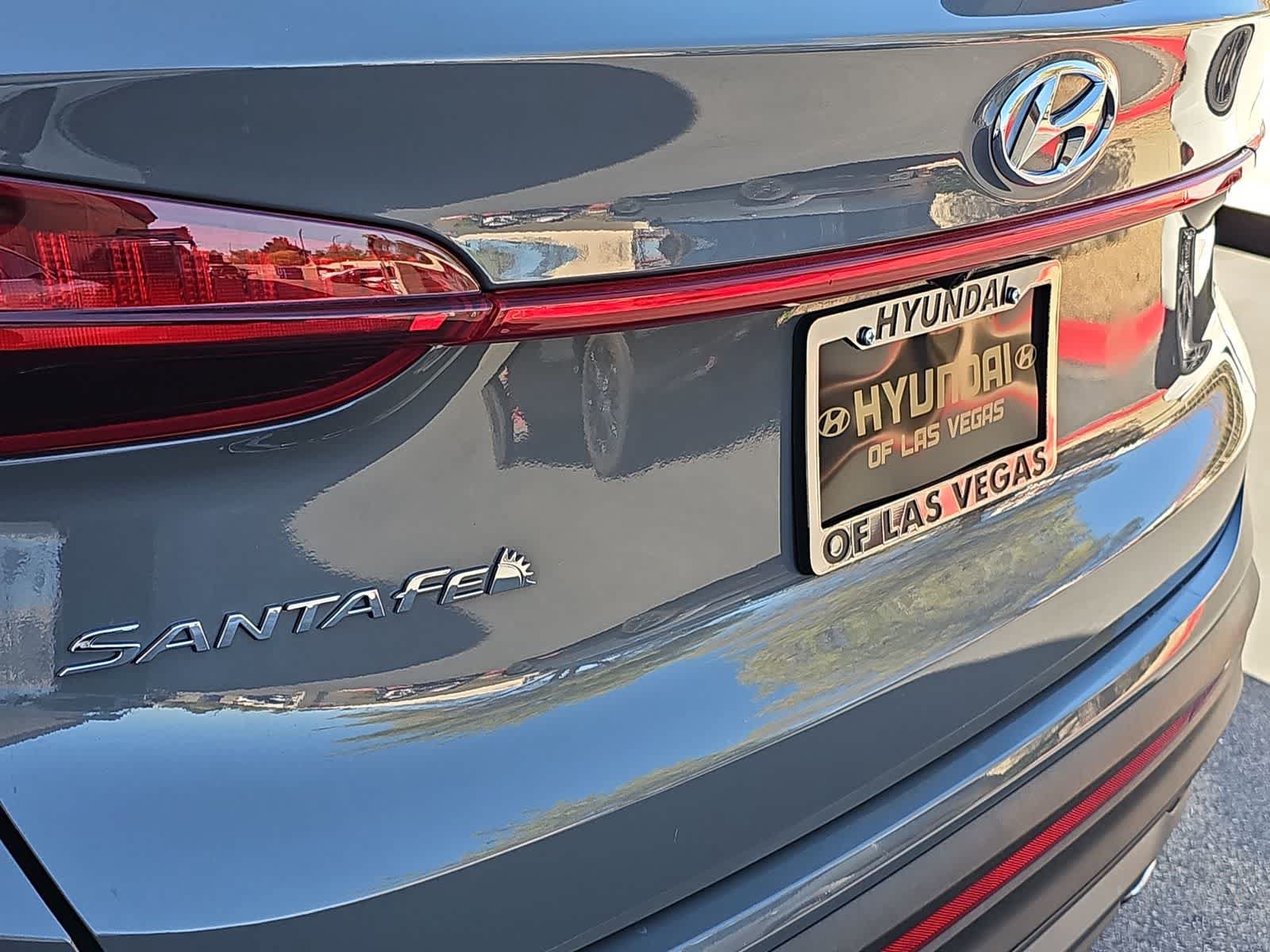Used 2023 Hyundai Santa Fe SE FWD image 11
