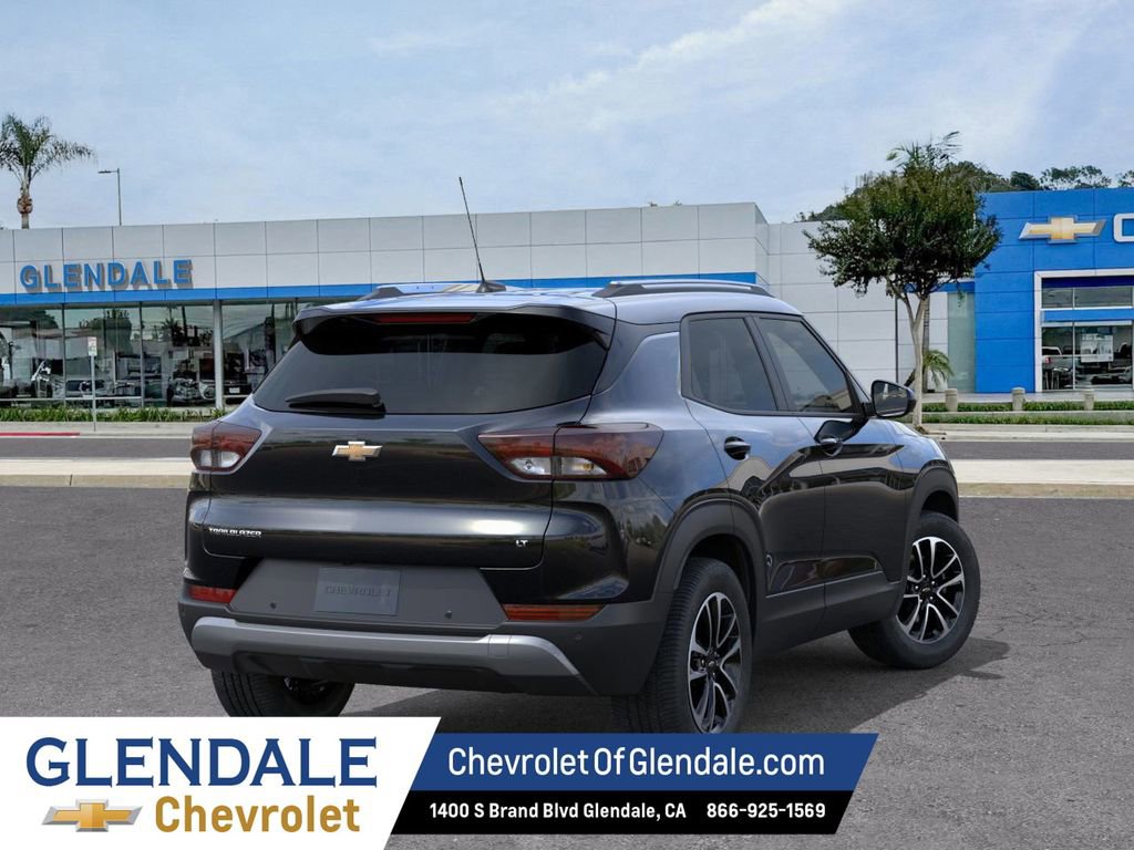 New 2026 Chevrolet TrailBlazer LT w/ LT Cold Weather Package FWD image 4