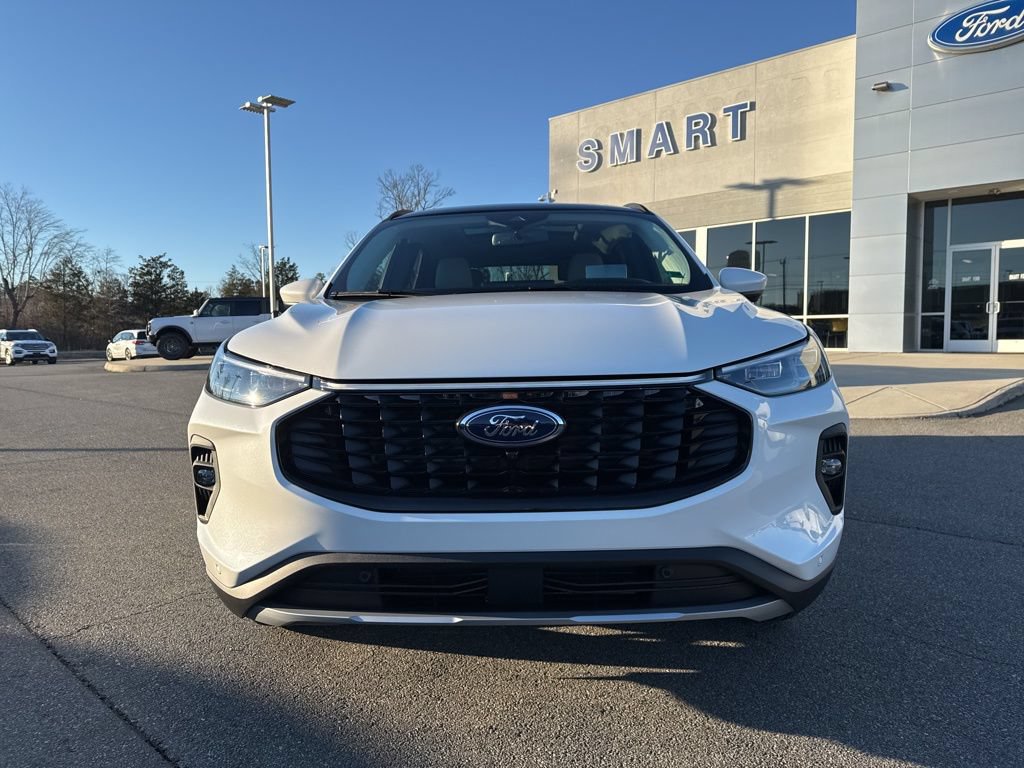 New 2025 Ford Escape SE w/ PHEV Premium Package FWD image 8