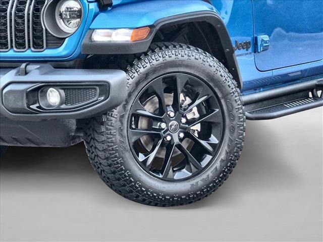 Certified 2025 Jeep Gladiator Sport AWD/4WD image 24