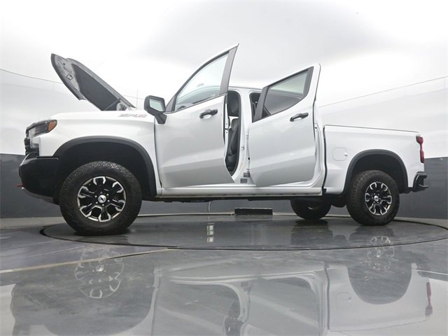 Used 2022 Chevrolet Silverado 1500 ZR2 image 59