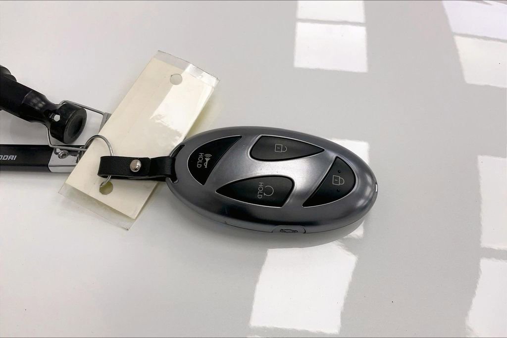 Certified 2025 Hyundai Elantra Sport w/ Cargo Package FWD image 9