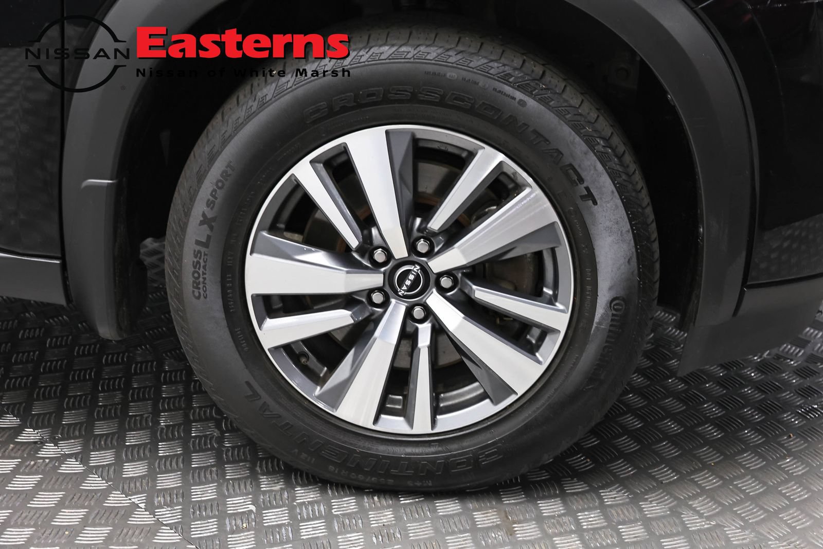 Used 2023 Nissan Pathfinder SL AWD/4WD image 31
