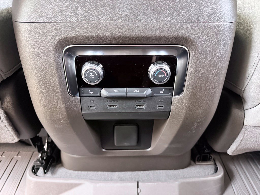 New 2026 GMC Yukon XL Elevation w/ Elevation Premium Package AWD/4WD image 28