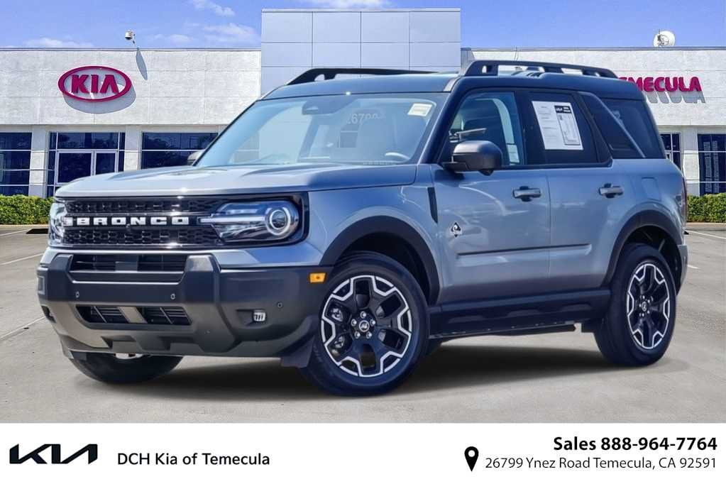 Used 2025 Ford Bronco Sport Outer Banks w/ Outer Banks Tech Package+ AWD/4WD image 1