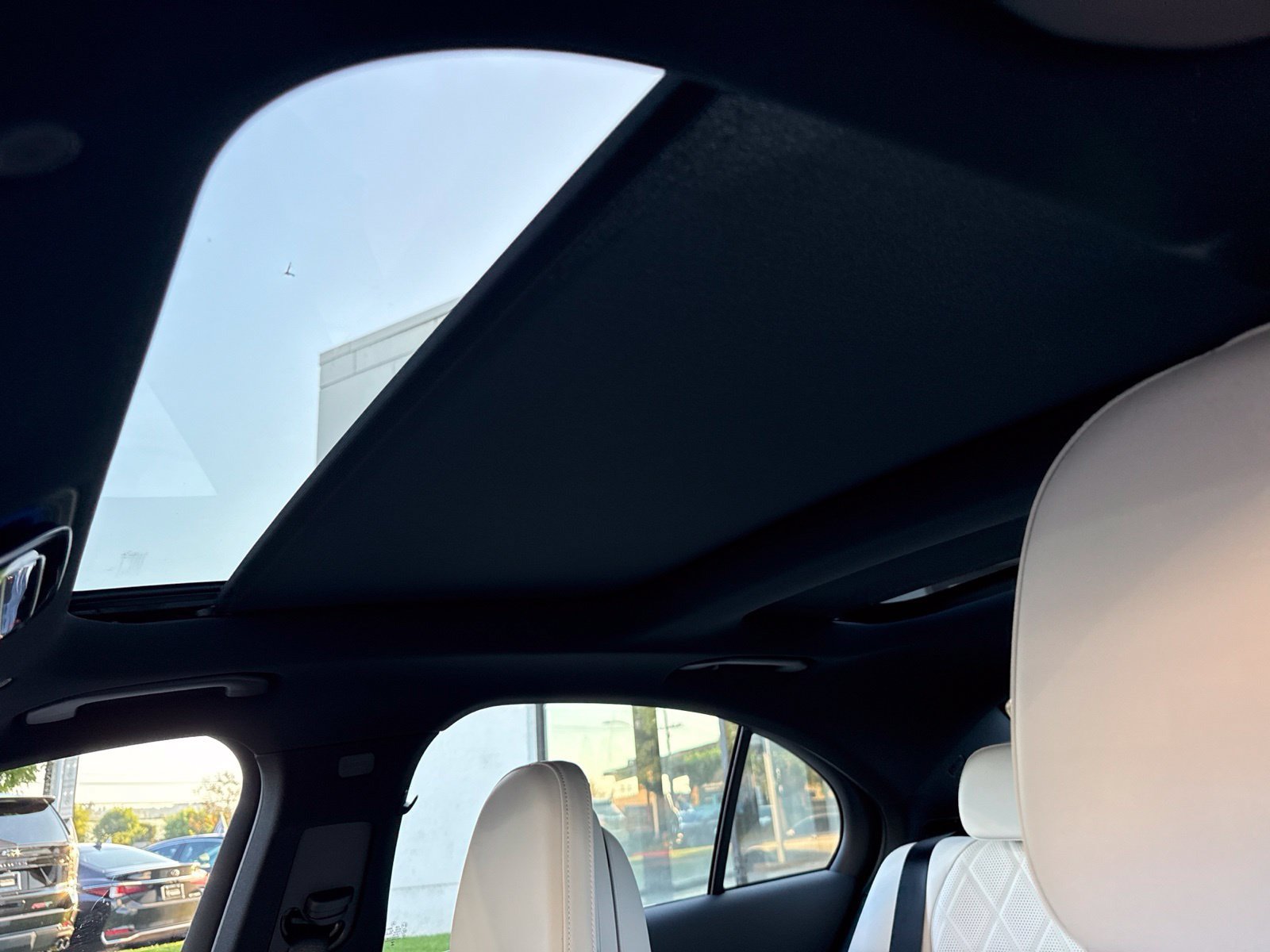 New 2027 Mercedes-Benz E 450 4MATIC Sedan image 21