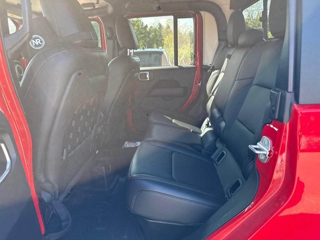 Used 2023 Jeep Gladiator Mojave w/ Cold Weather Group AWD/4WD image 10