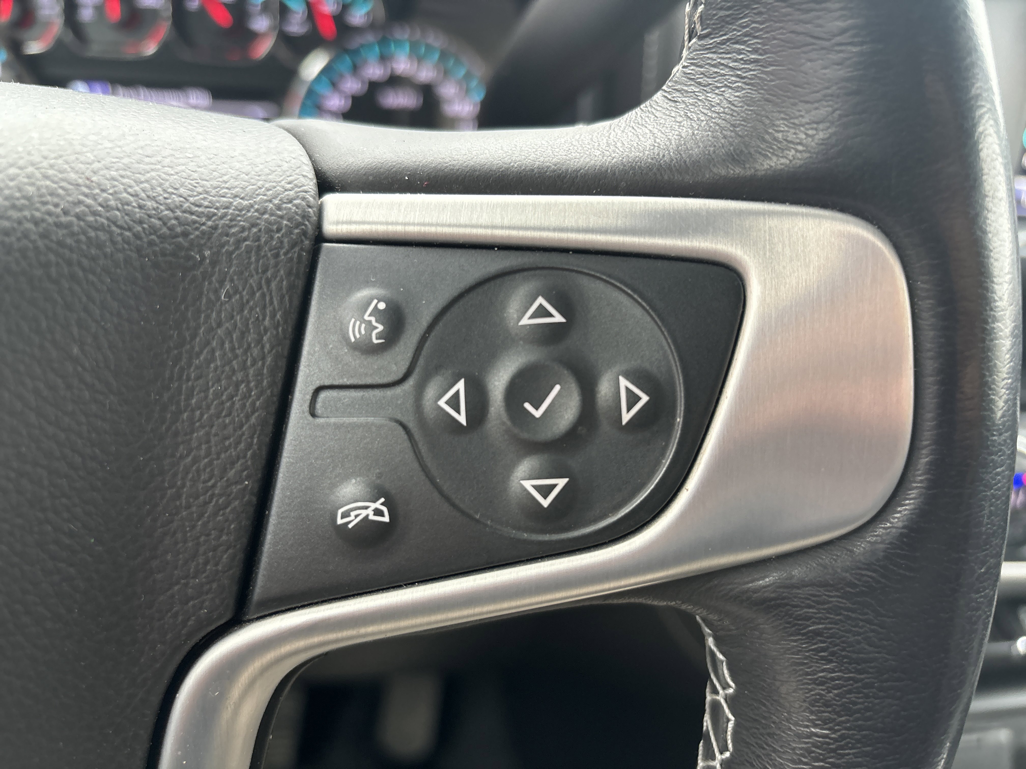 Used 2018 GMC Sierra 1500 SLT image 19