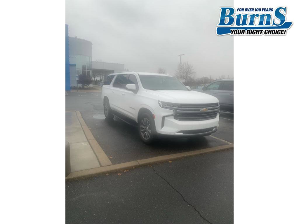 Used 2022 Chevrolet Suburban LT w/ Luxury Package image 1