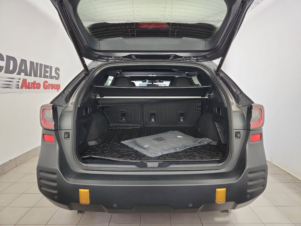 Used 2025 Subaru Outback Wilderness AWD/4WD image 38