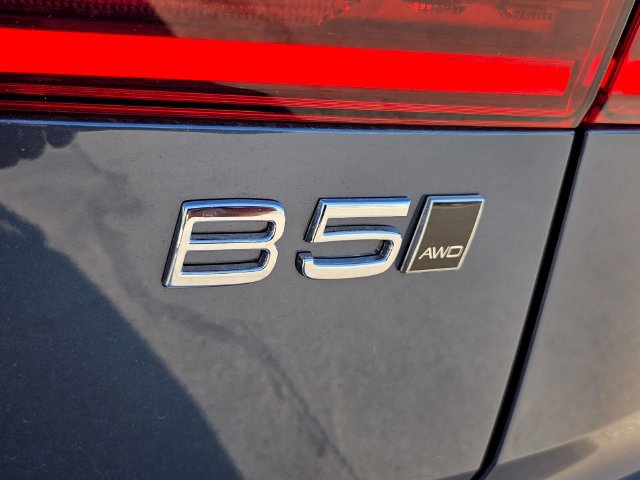 New 2027 Volvo XC60 B5 Core AWD/4WD image 15