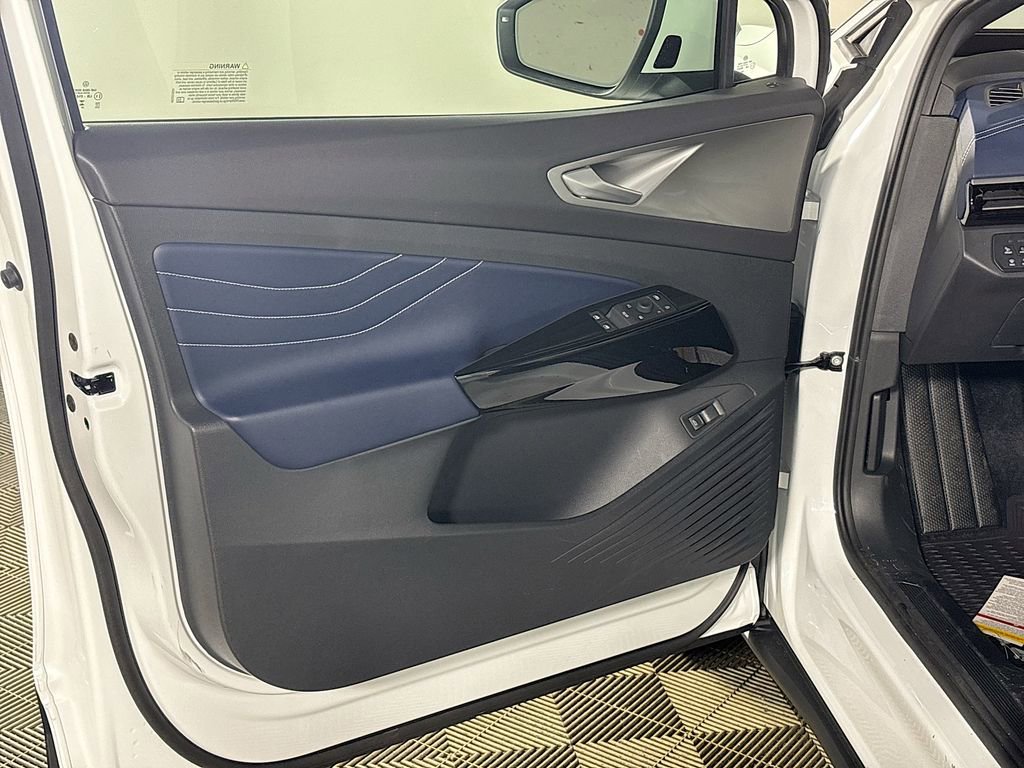 New 2025 Volkswagen ID.4 Pro S Plus image 10