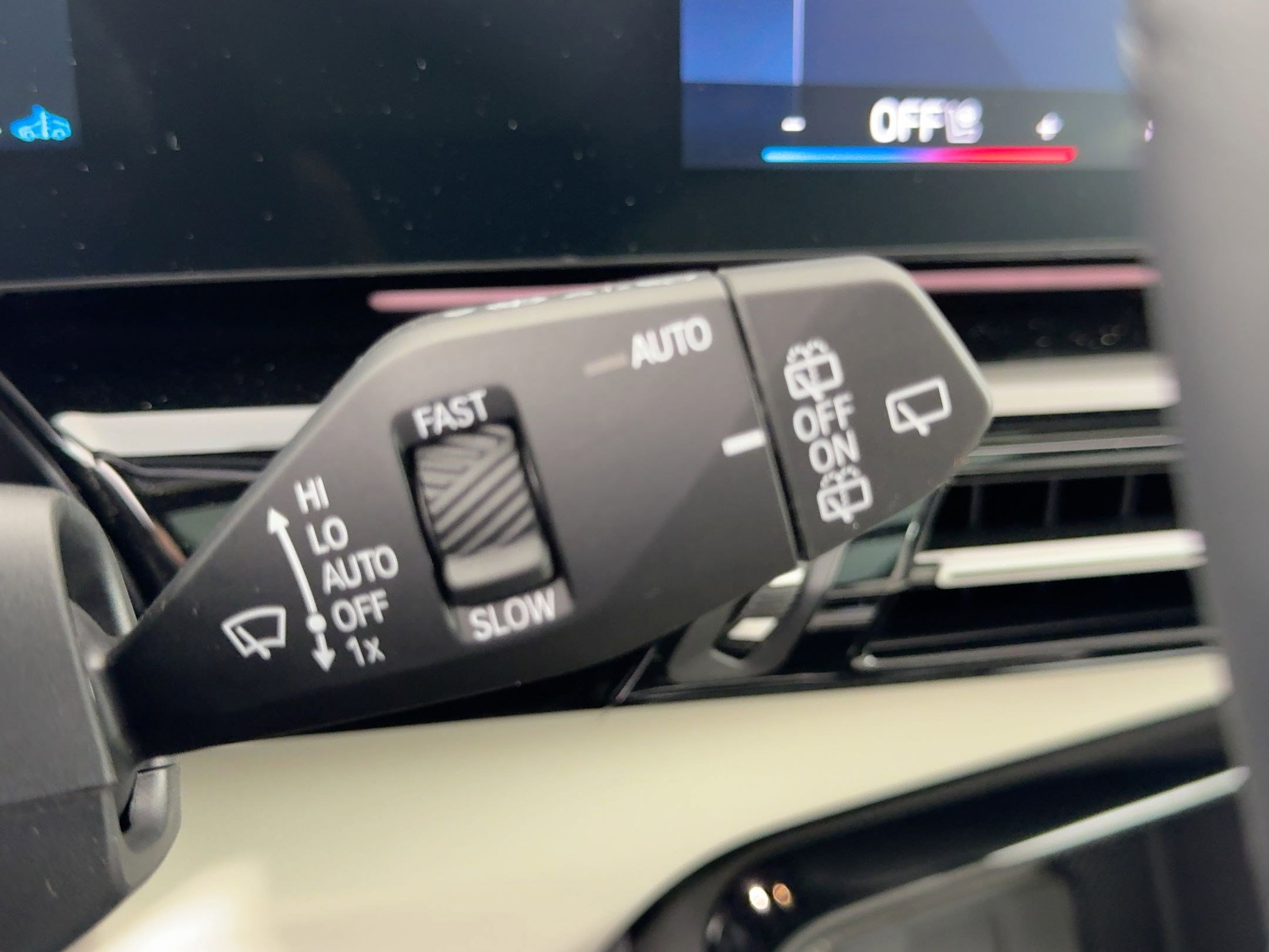 New 2026 BMW X1 xDrive28i w/ Convenience Package image 30