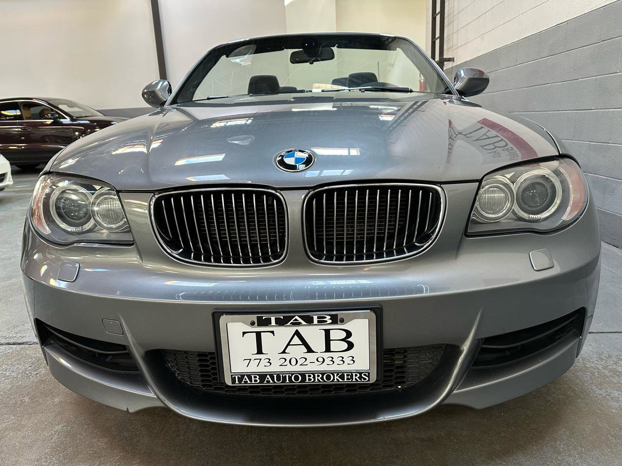 Used 2011 BMW 135i Convertible image 7