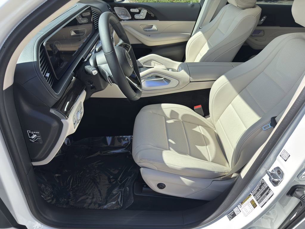 New 2026 Mercedes-Benz GLS 450 4MATIC image 9