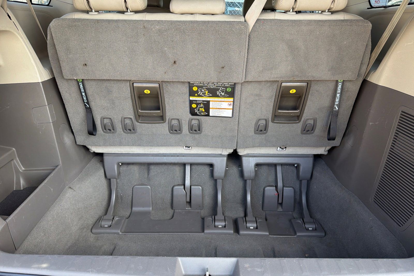 Used 2019 Toyota Sienna XLE w/ XLE Navigation Package AWD/4WD image 16