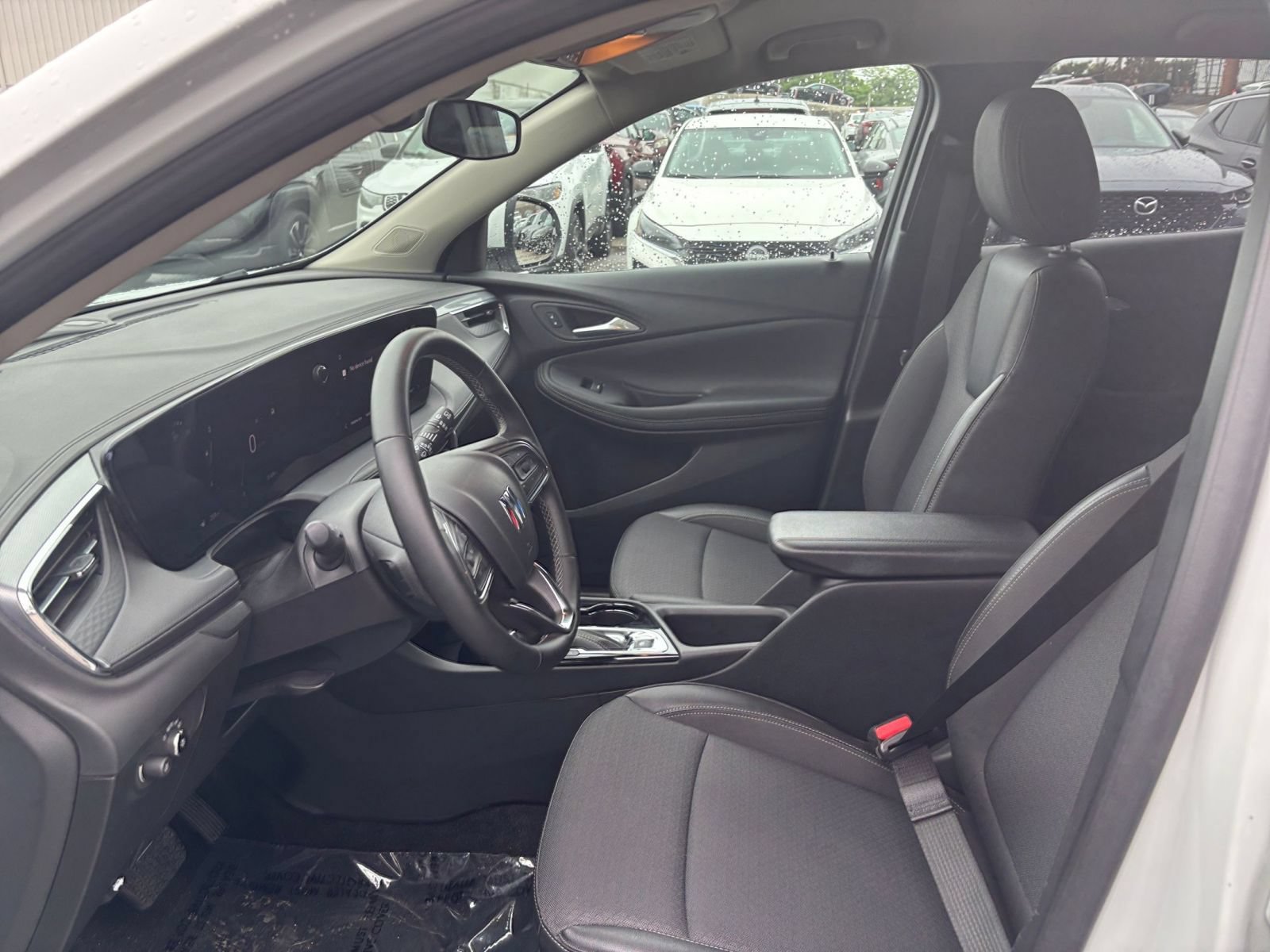 Used 2025 Buick Encore GX Preferred FWD image 22
