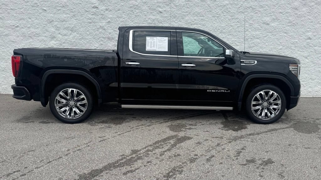Used 2024 GMC Sierra 1500 Denali w/ Denali Reserve Package AWD/4WD image 2