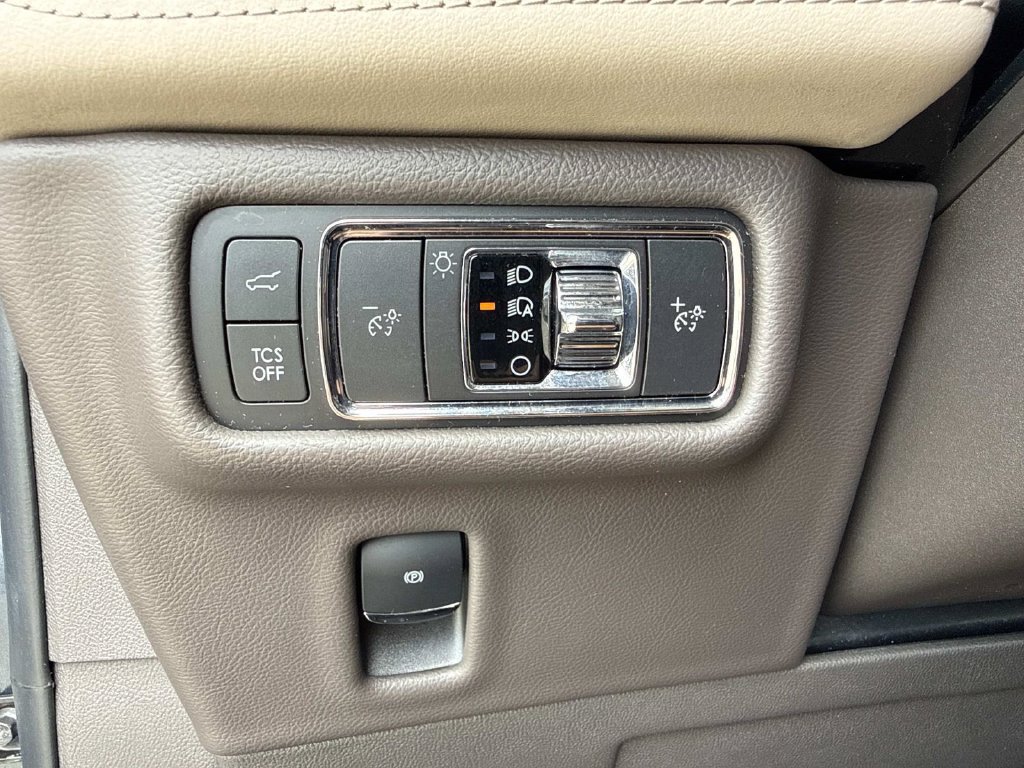 Certified 2021 Lincoln Nautilus Reserve AWD/4WD image 31