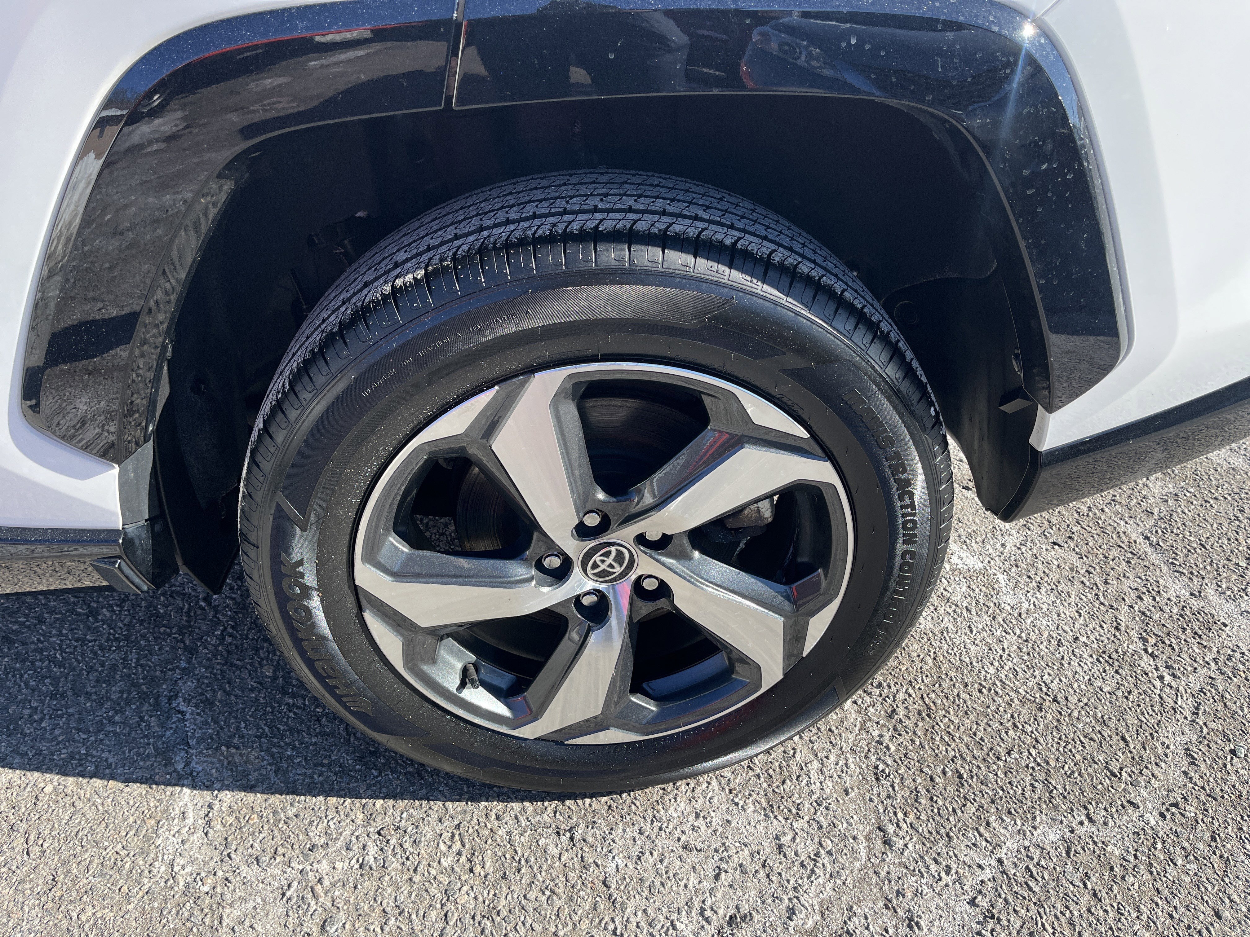 Certified 2024 Toyota RAV4 SE w/ Weather & Moonroof Package image 10