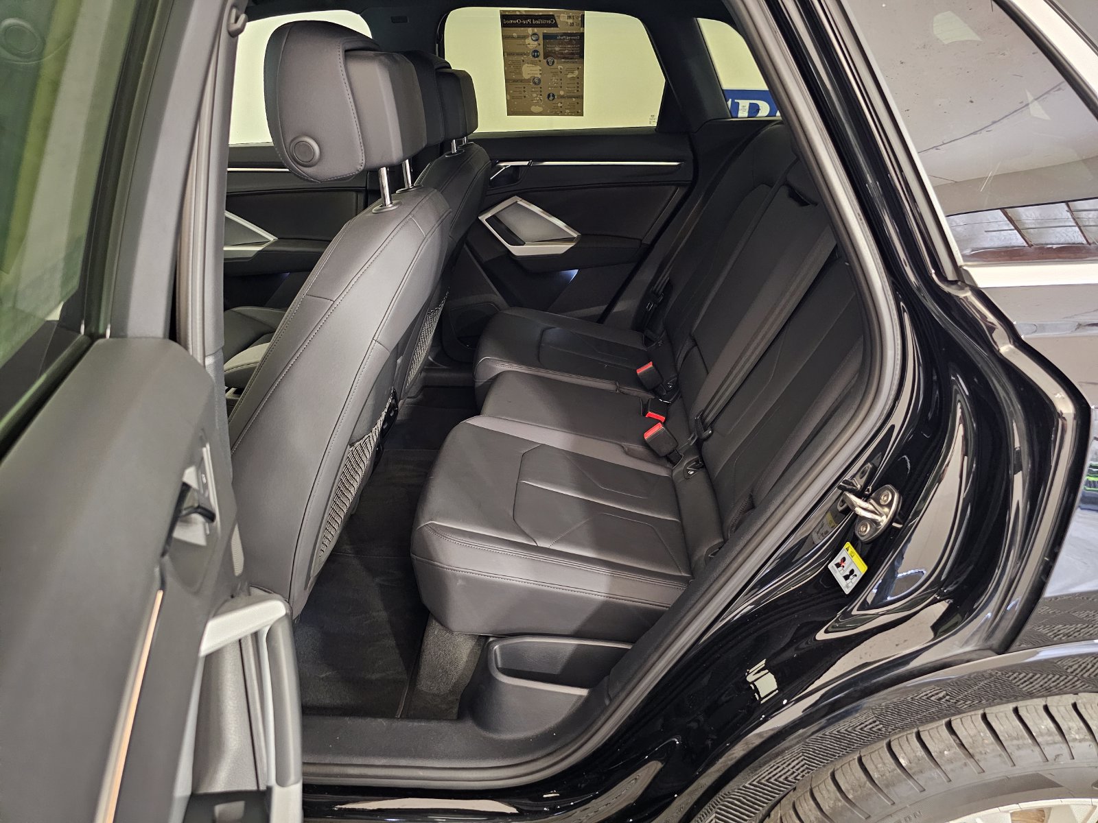 Used 2022 Audi Q3 2.0T Premium Plus w/ Premium Plus Package AWD/4WD image 23