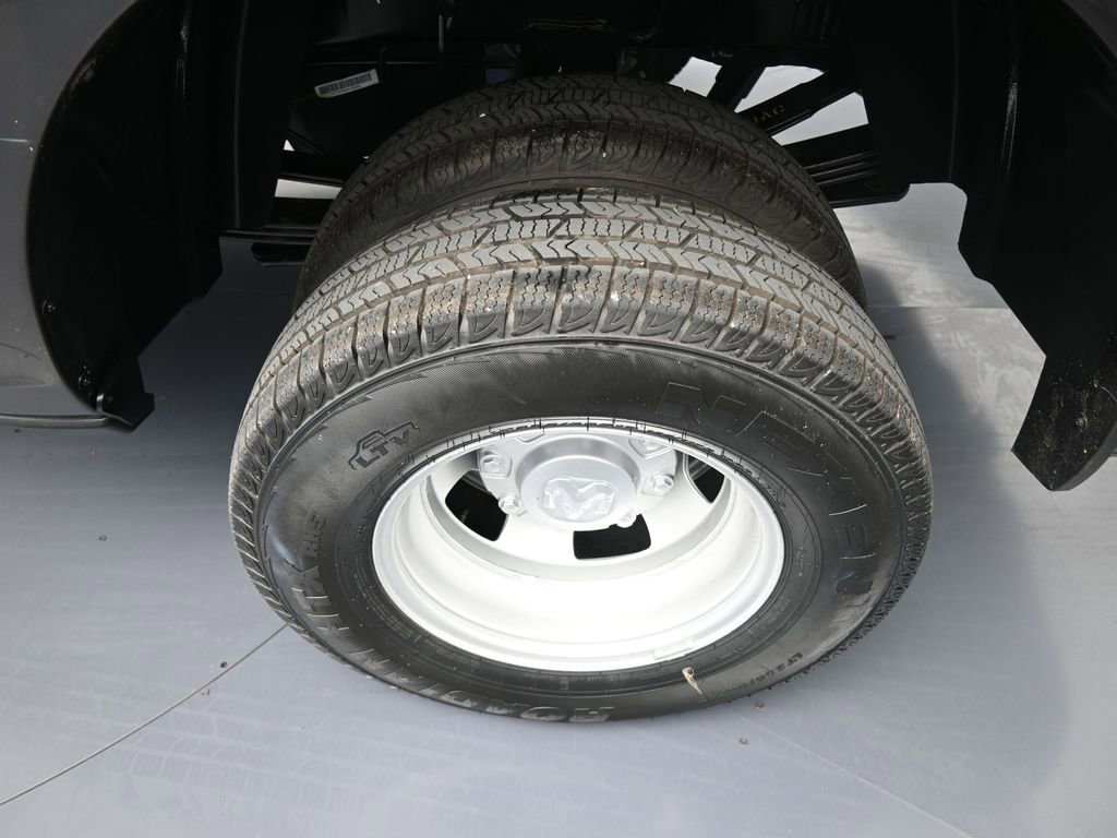 Used 2024 RAM 3500 Tradesman image 31