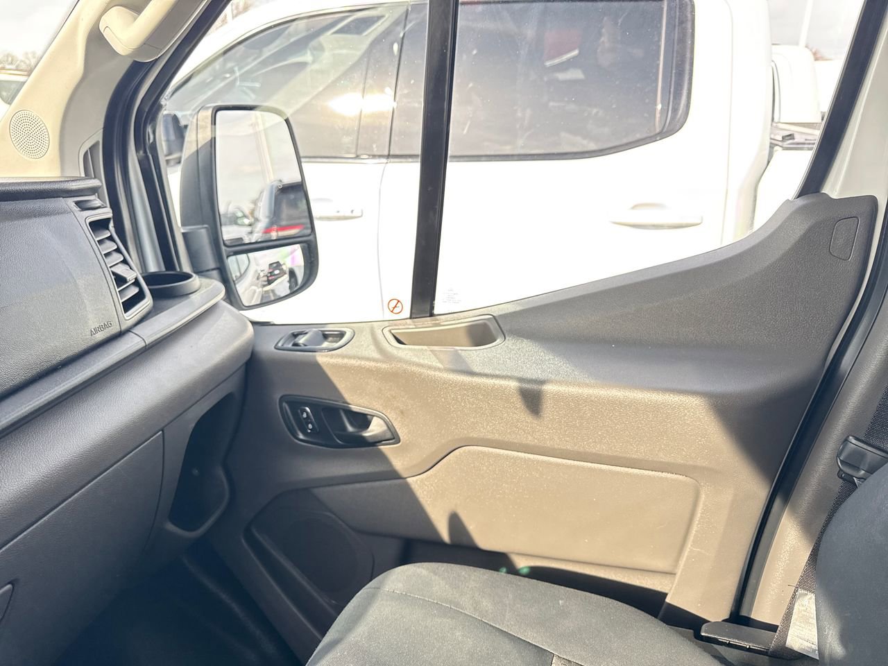 Used 2023 Ford Transit 250 Low Roof AWD w/ Exterior Upgrade Package image 25