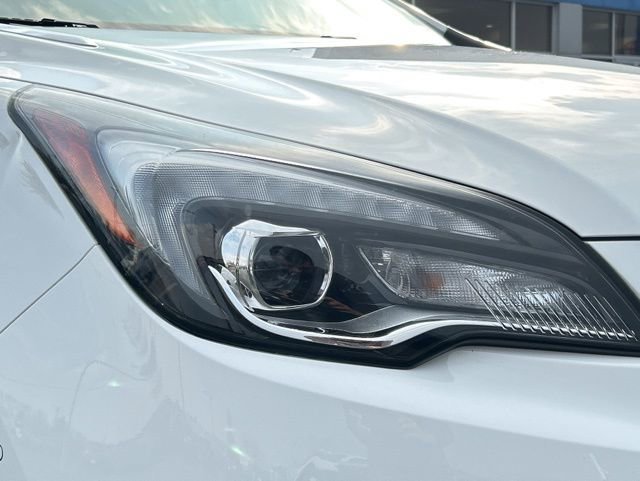 Used 2020 Buick Envision Premium w/ Driver Confidence Package image 17