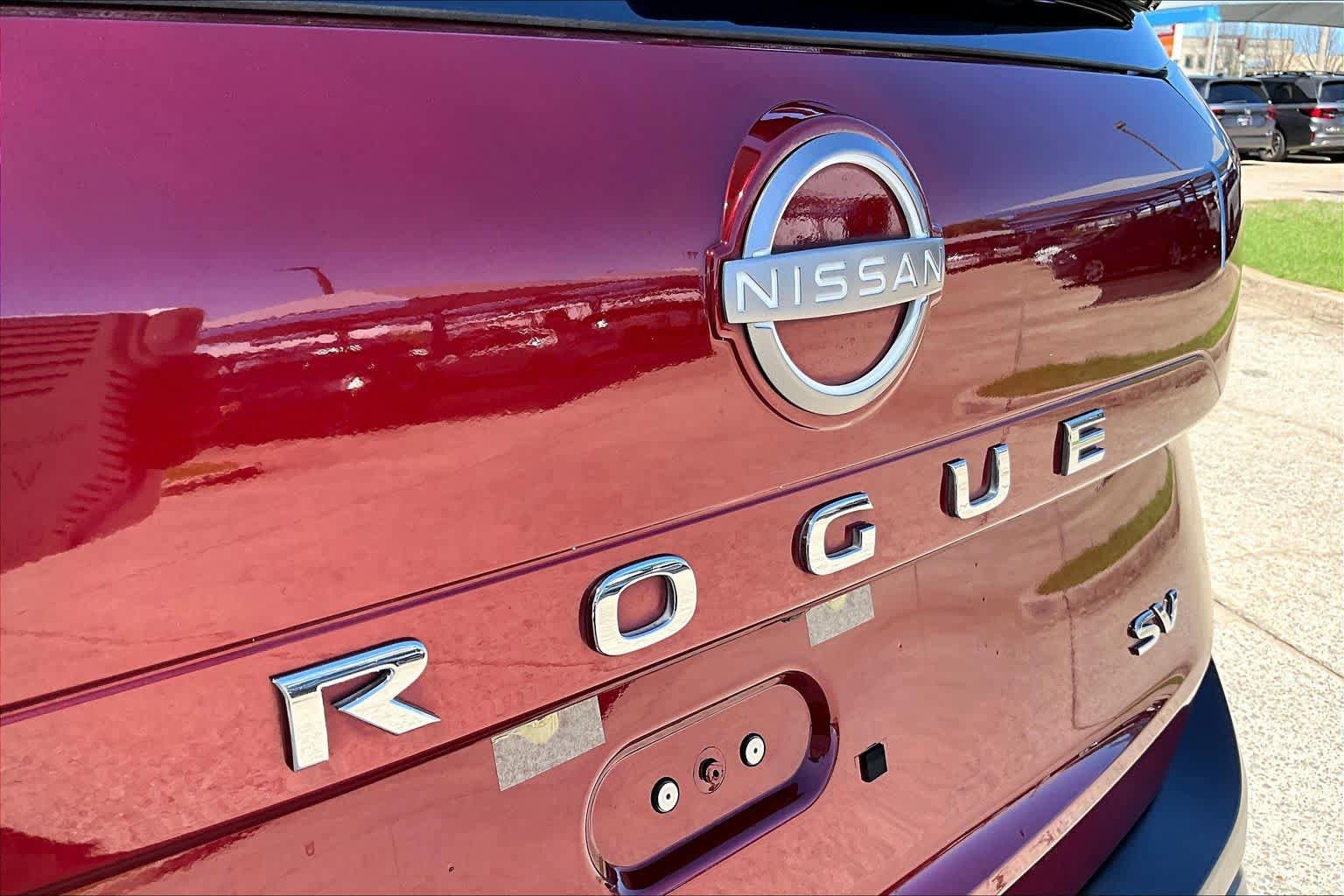 Used 2023 Nissan Rogue SV FWD image 31