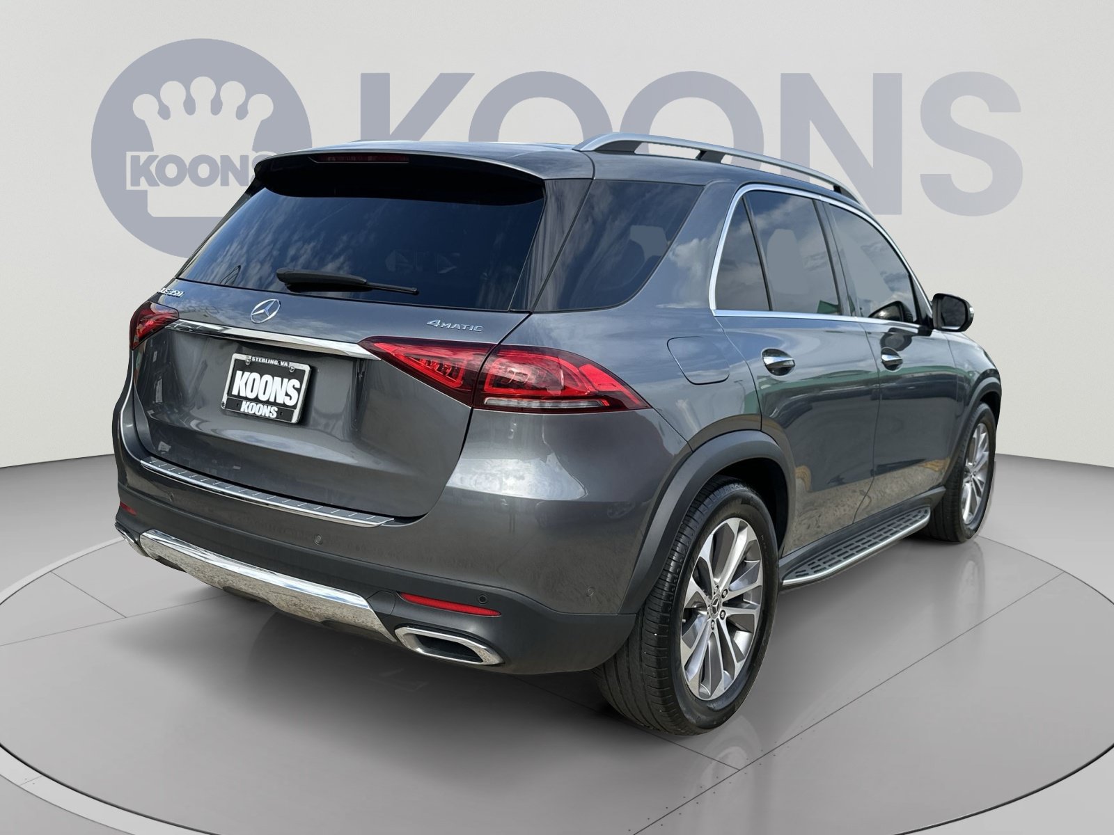 Used 2022 Mercedes-Benz GLE 350 4MATIC w/ Premium Package image 11