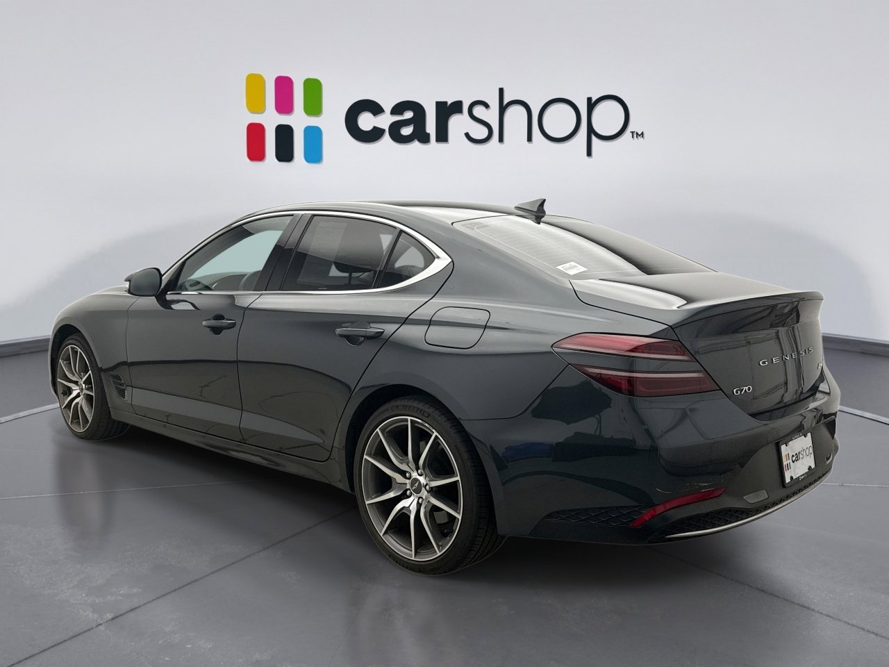 Used 2023 Genesis G70 2.0T image 3