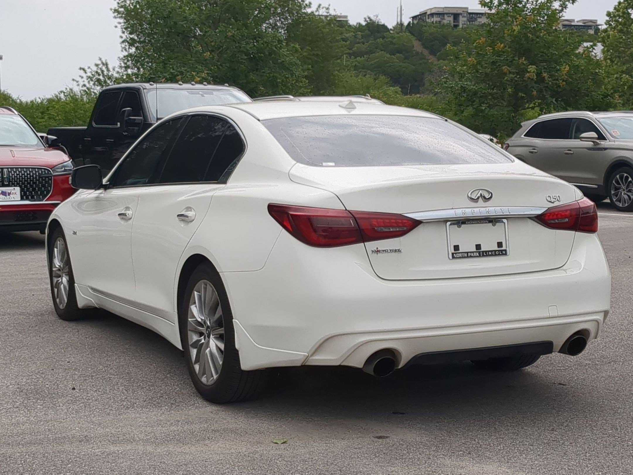 Used 2019 INFINITI Q50 Luxe w/ Essential Package (3.0T Luxe) RWD image 5
