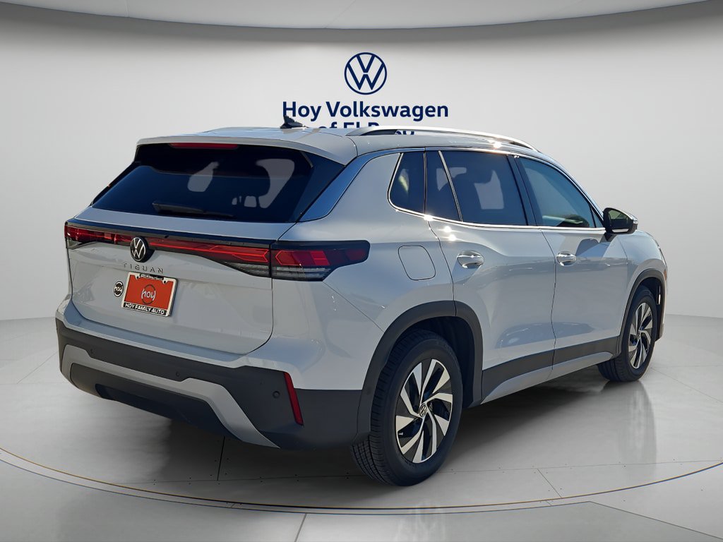 New 2026 Volkswagen Tiguan S FWD image 3