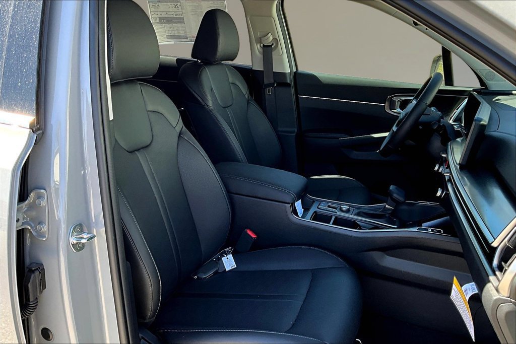 New 2026 Kia Sorento S w/ S Panoramic Sunroof Package FWD image 10