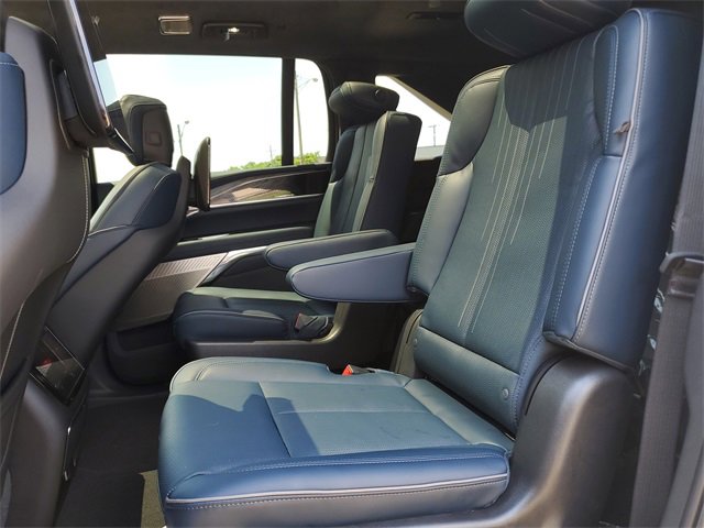 New 2025 Cadillac Escalade IQ Sport 2 w/ LPO, ONYX Package image 24