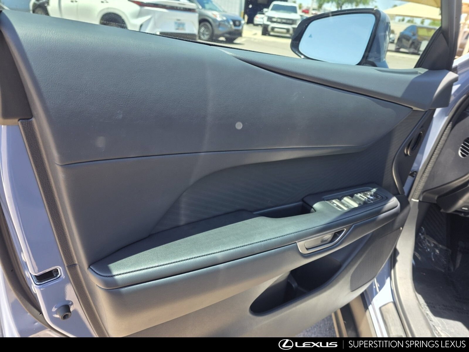 New 2026 Lexus ES 350e FWD image 11