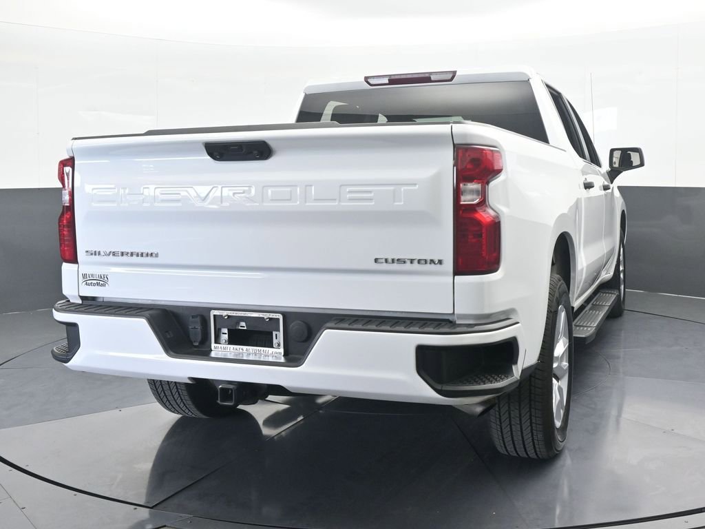 Used 2023 Chevrolet Silverado 1500 Custom image 5