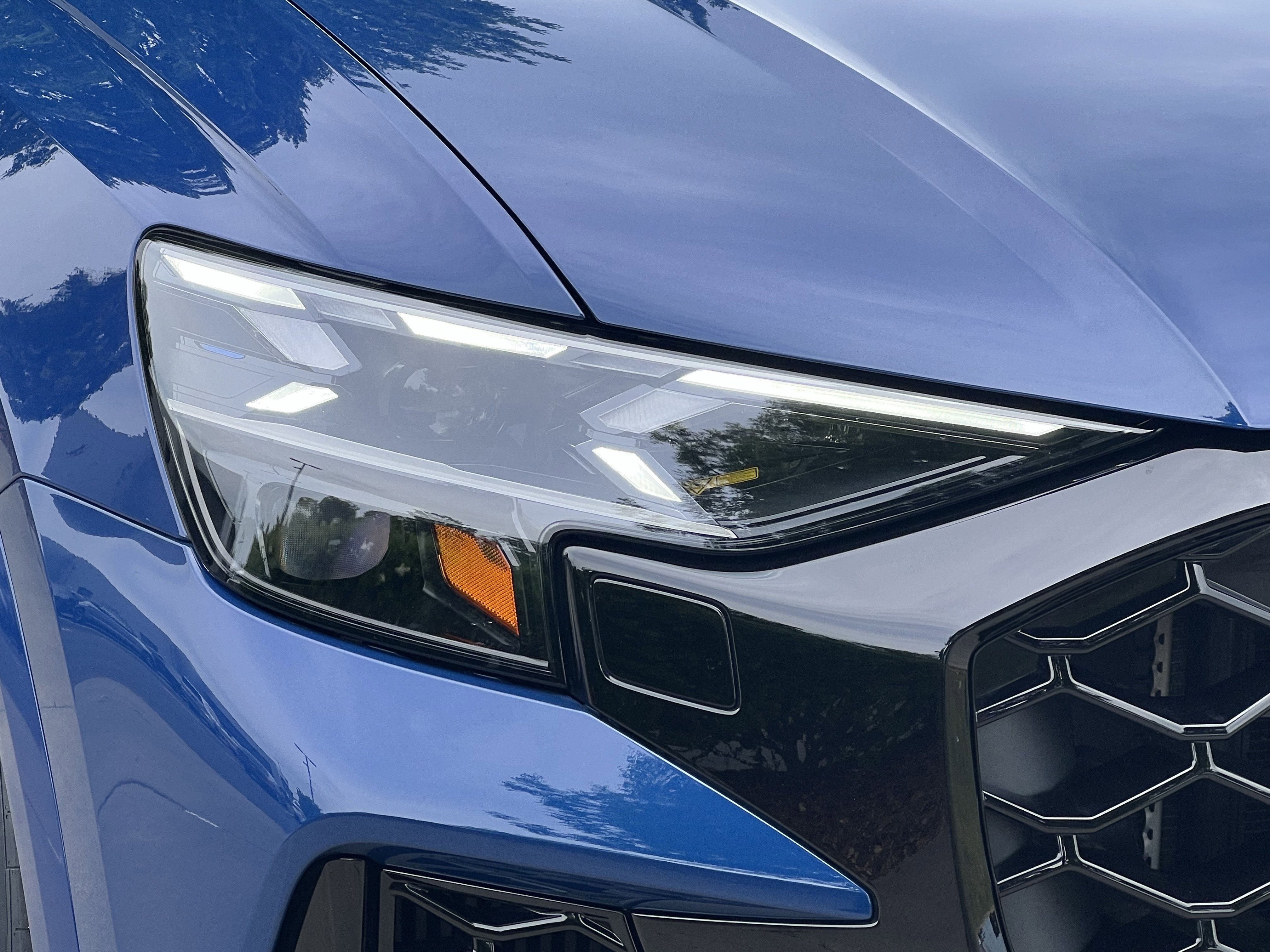 Certified 2025 Audi RS Q8 performance AWD/4WD image 11