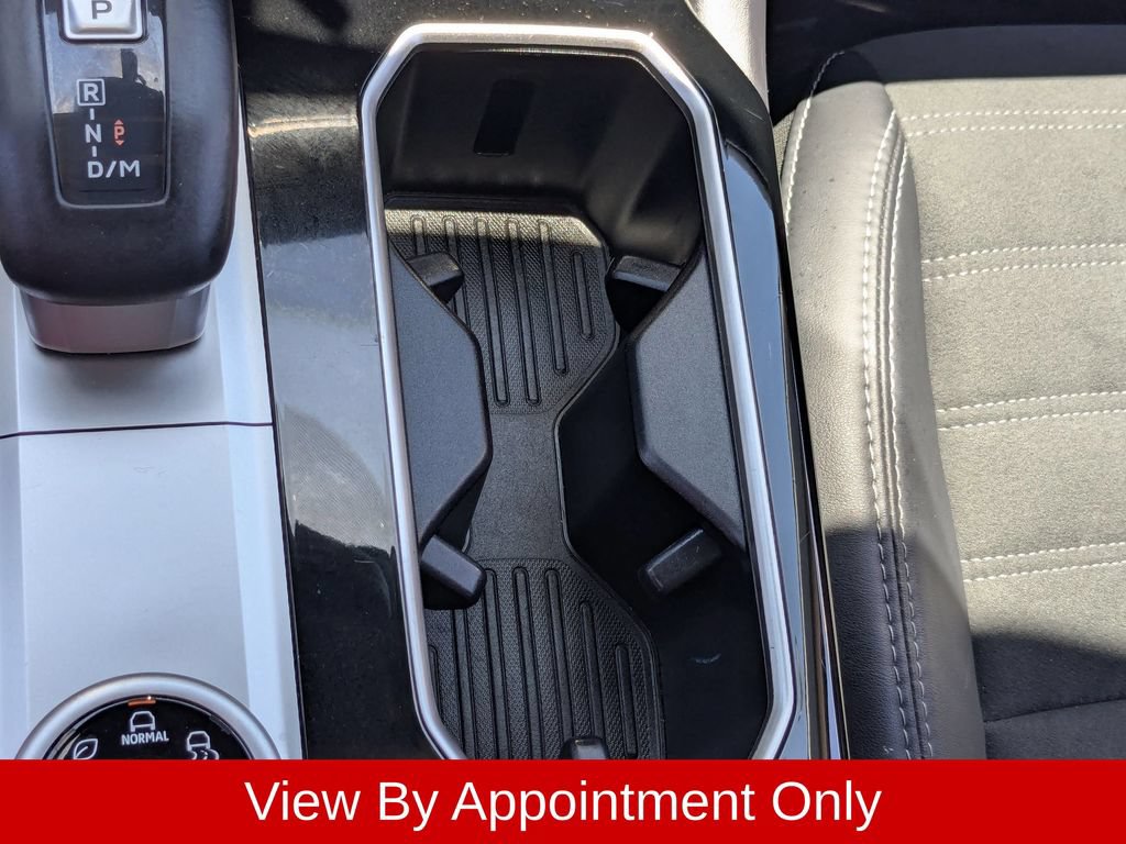 Used 2025 Mitsubishi Outlander SE FWD image 24