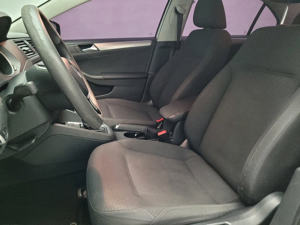 Used 2015 Volkswagen Jetta SE FWD image 17
