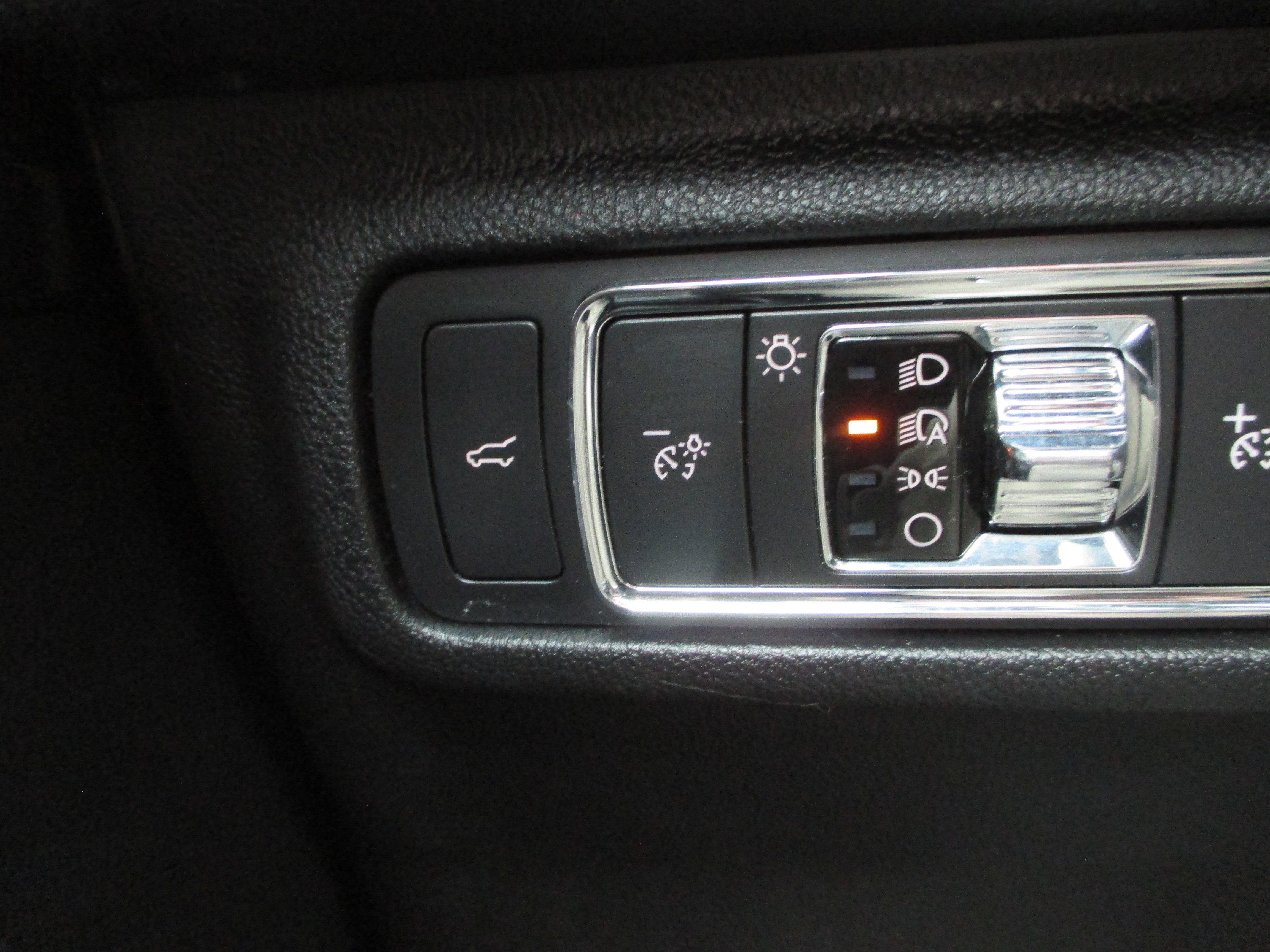 Used 2021 Lincoln Corsair AWD image 28