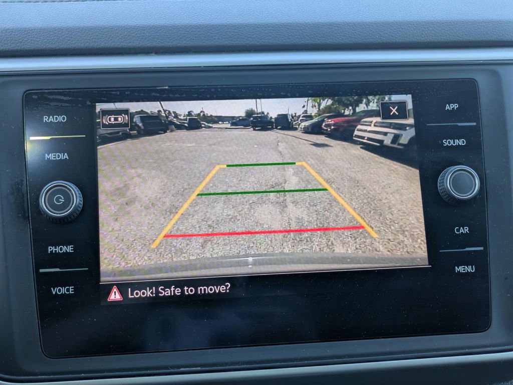 Used 2021 Volkswagen Atlas Cross Sport SE image 23