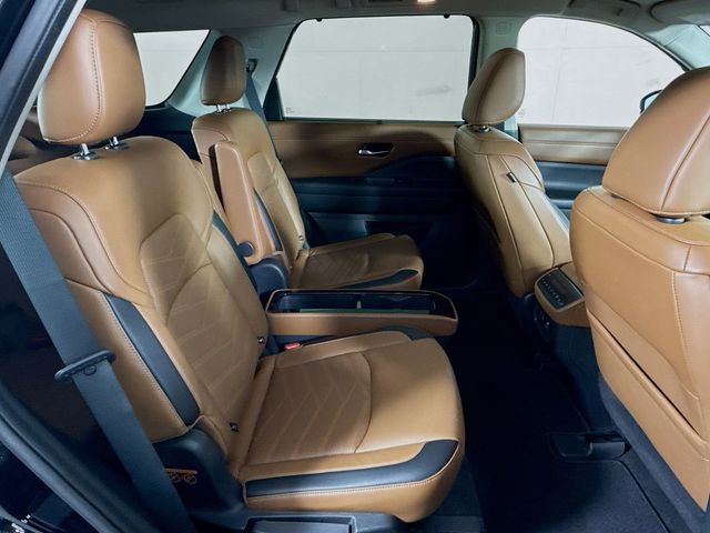 Certified 2022 Nissan Pathfinder Platinum w/ Cargo Package image 31