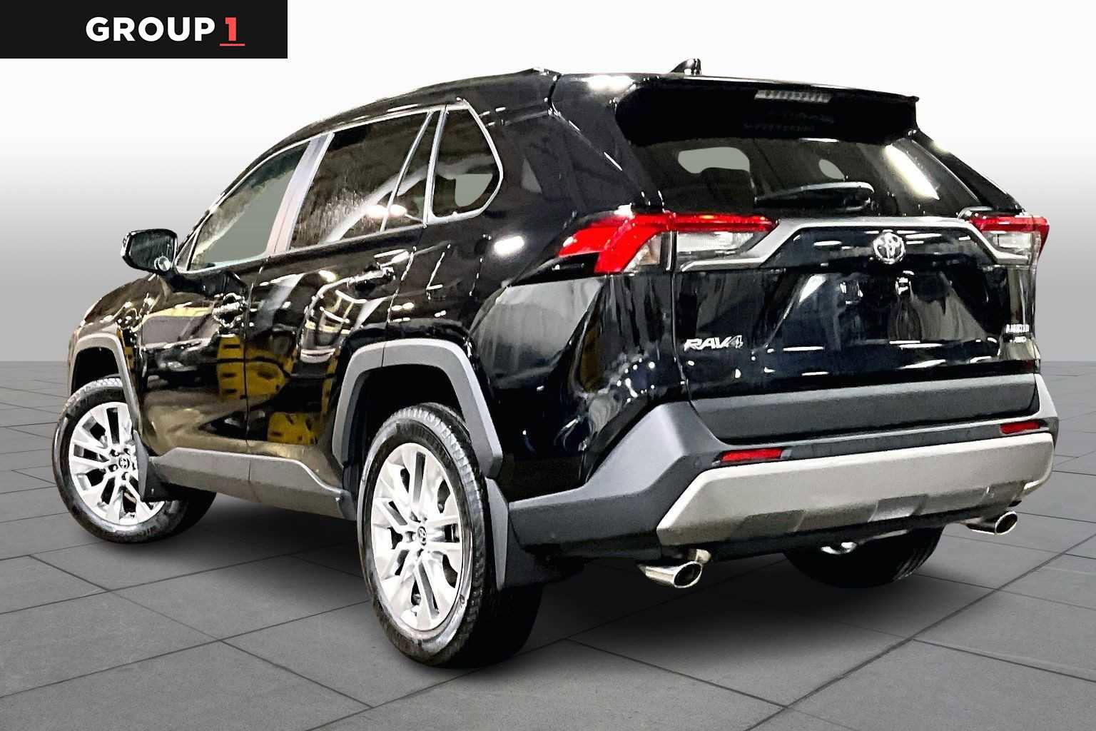 Certified 2025 Toyota RAV4 Limited w/ Advanced Technology Package image 12