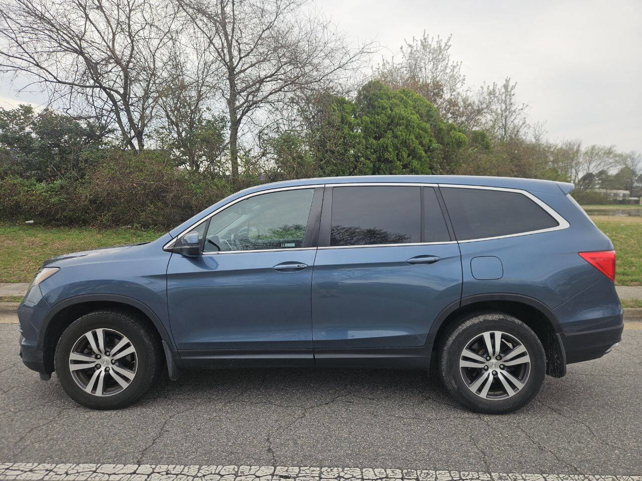 Used 2018 Honda Pilot EX-L image 2