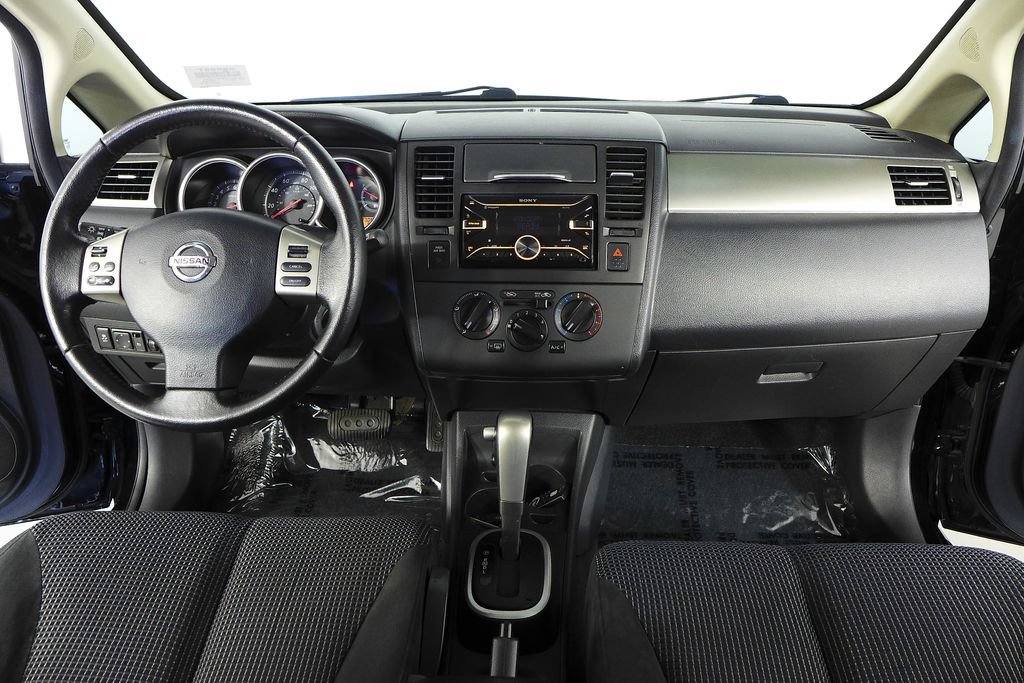 Used 2012 Nissan Versa Hatchback w/ SL Navigation Pkg FWD image 23