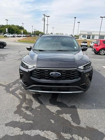 New 2025 Ford Escape ST-Line w/ Cold Weather Package FWD image 2