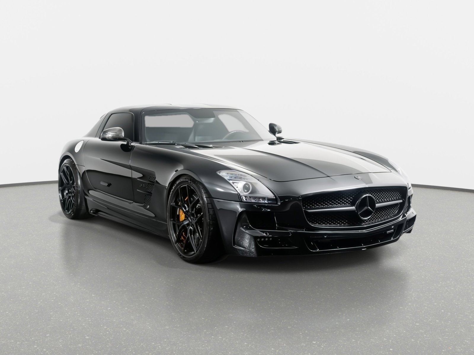 Used 2011 Mercedes-Benz SLS AMG Coupe image 4